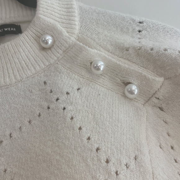 Crewneck Pullover Sweater with Pearl buttons - Picture 4 of 8